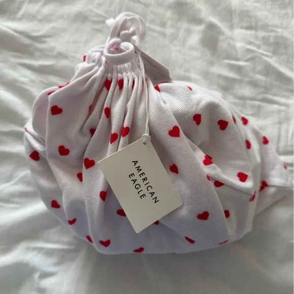 American eagle cropped tank top & high rise short pajama set w/ slouch socks - Picture 6 of 6